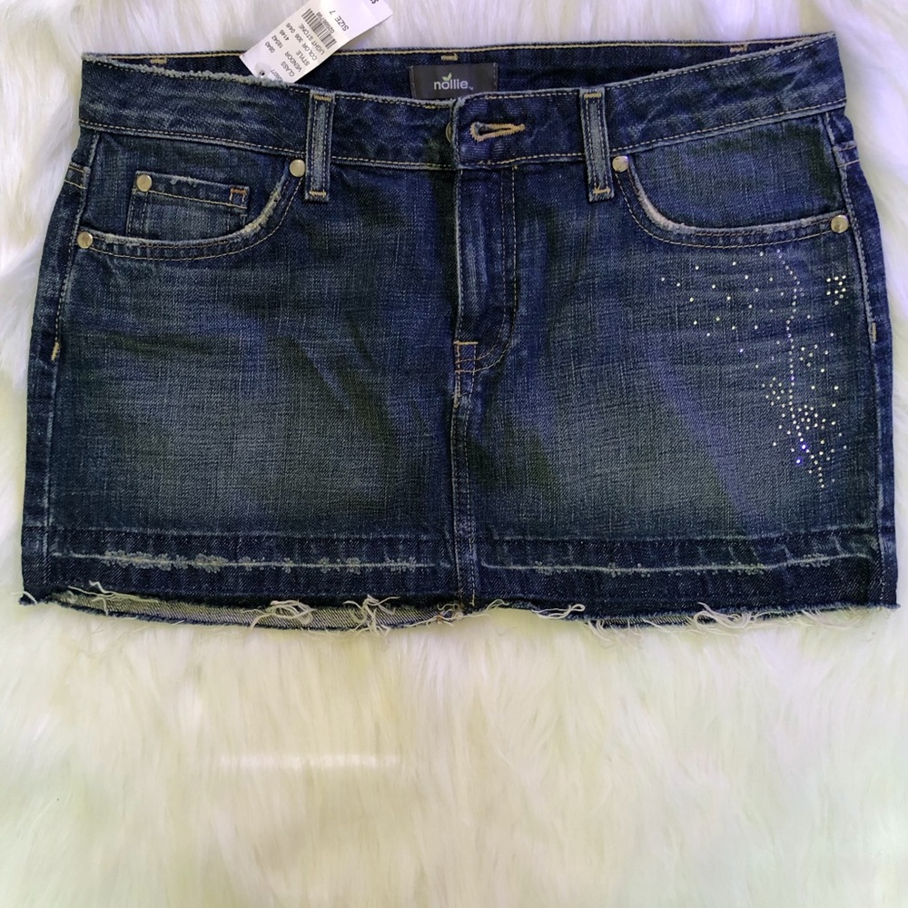 Falda de mesclilla  con diceño de piedritas🤩😘